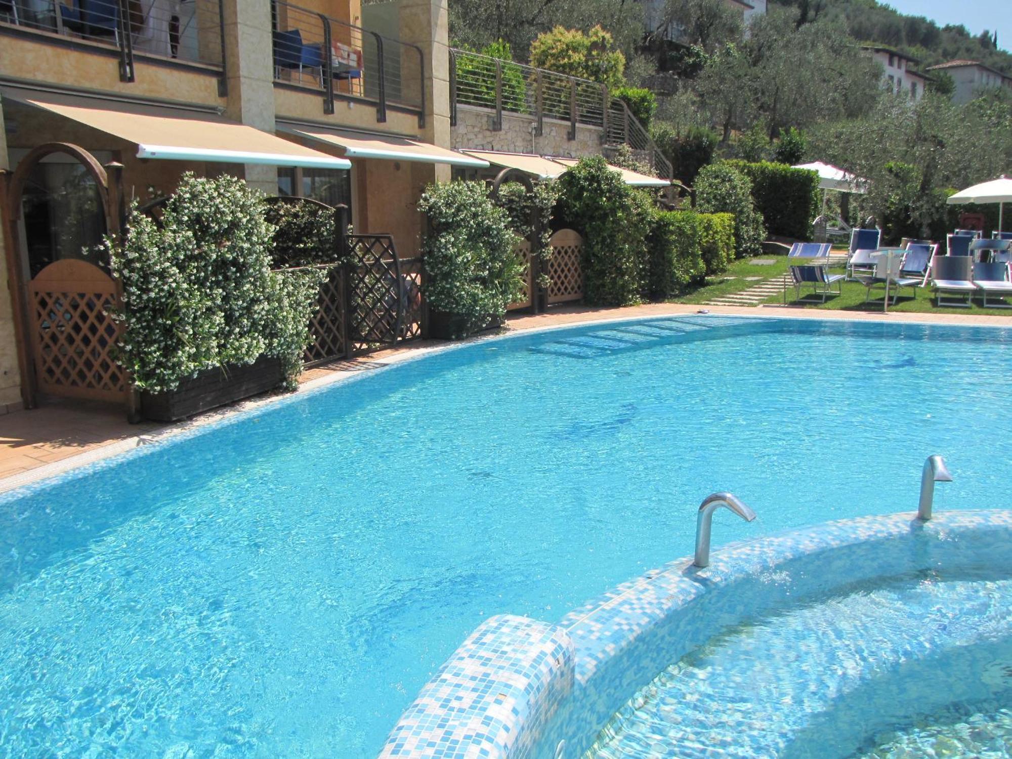 Penthouse Casa Alkea Masse Lake View Brenzone sul Garda Buitenkant foto