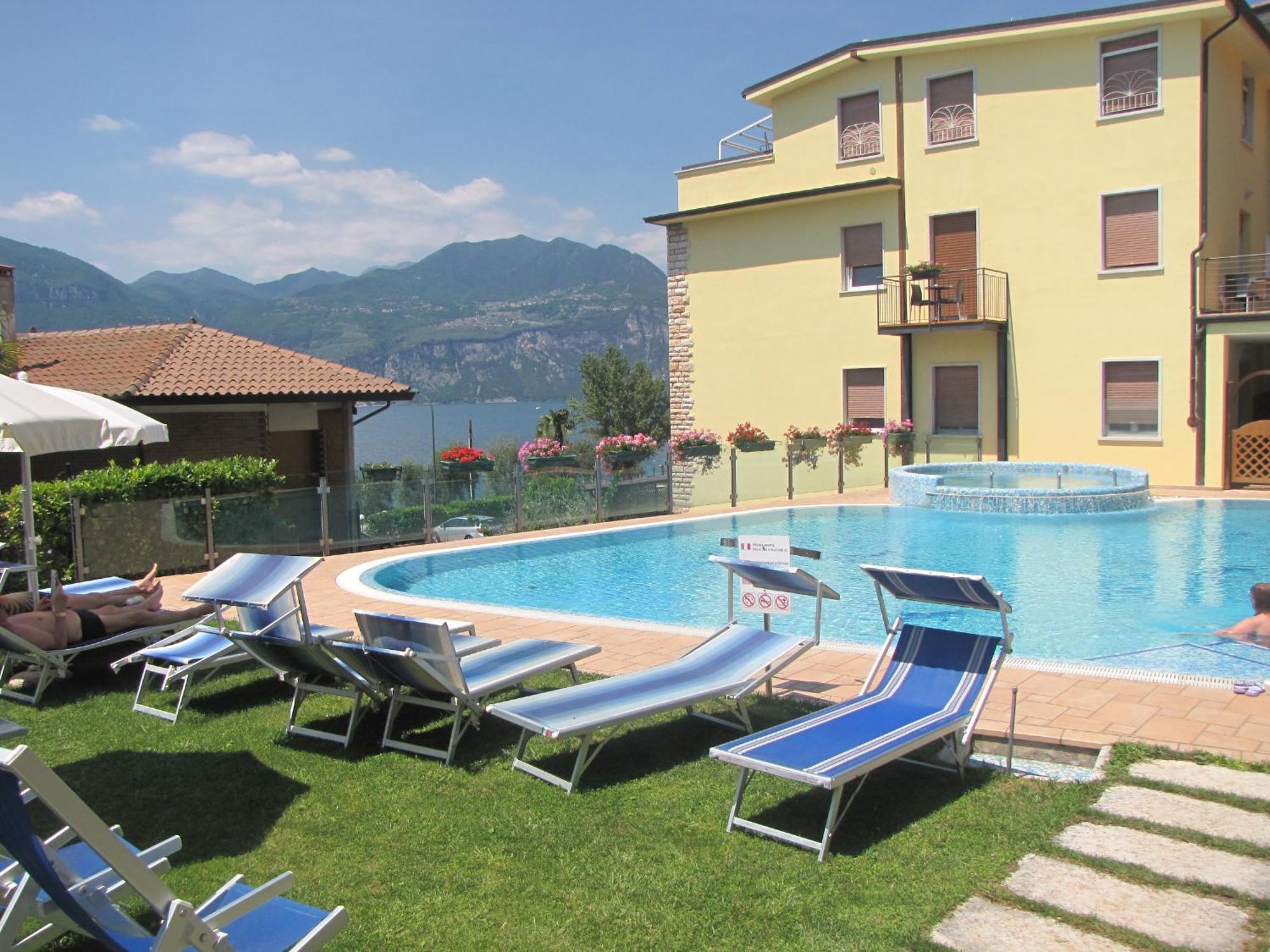 Penthouse Casa Alkea Masse Lake View Brenzone sul Garda Buitenkant foto